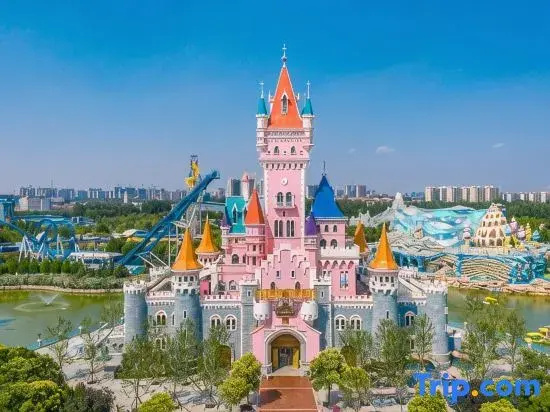 Fantawild Holiday Hotel