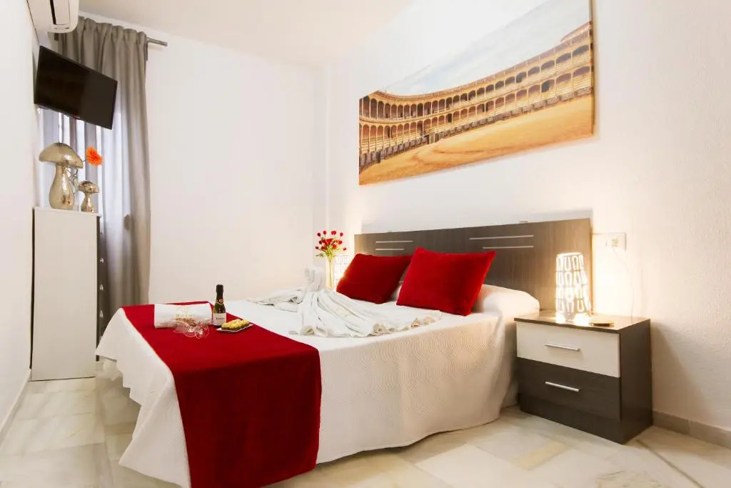 Apartamentos El Tajo & SPA