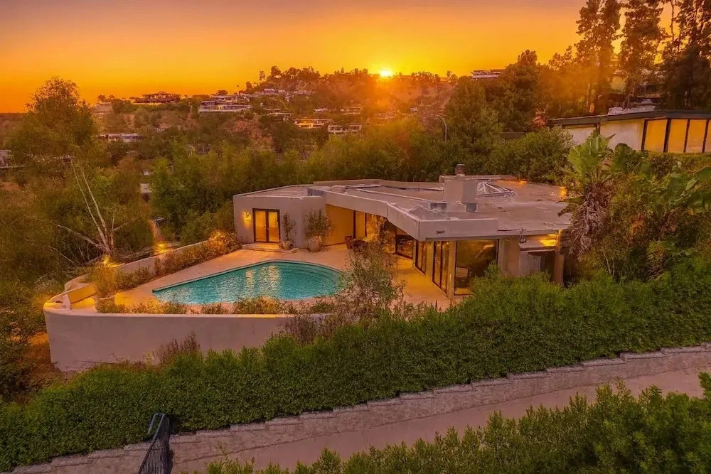 Allura Hollywood Hills LA s Most Incredible Views