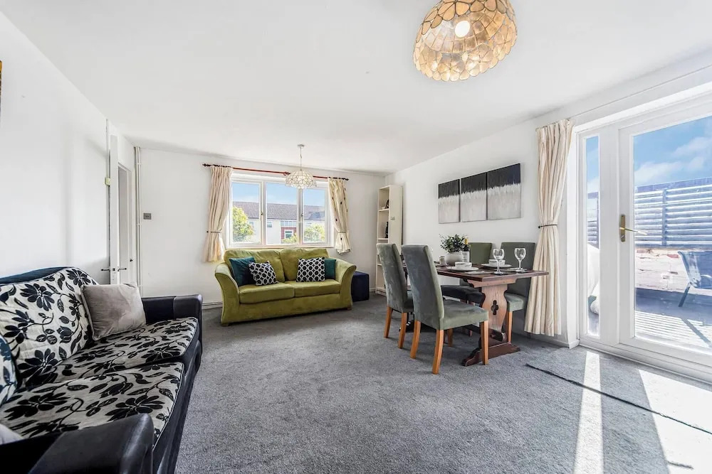 Stylish & Bright 3BR in Headington, Oxford Area