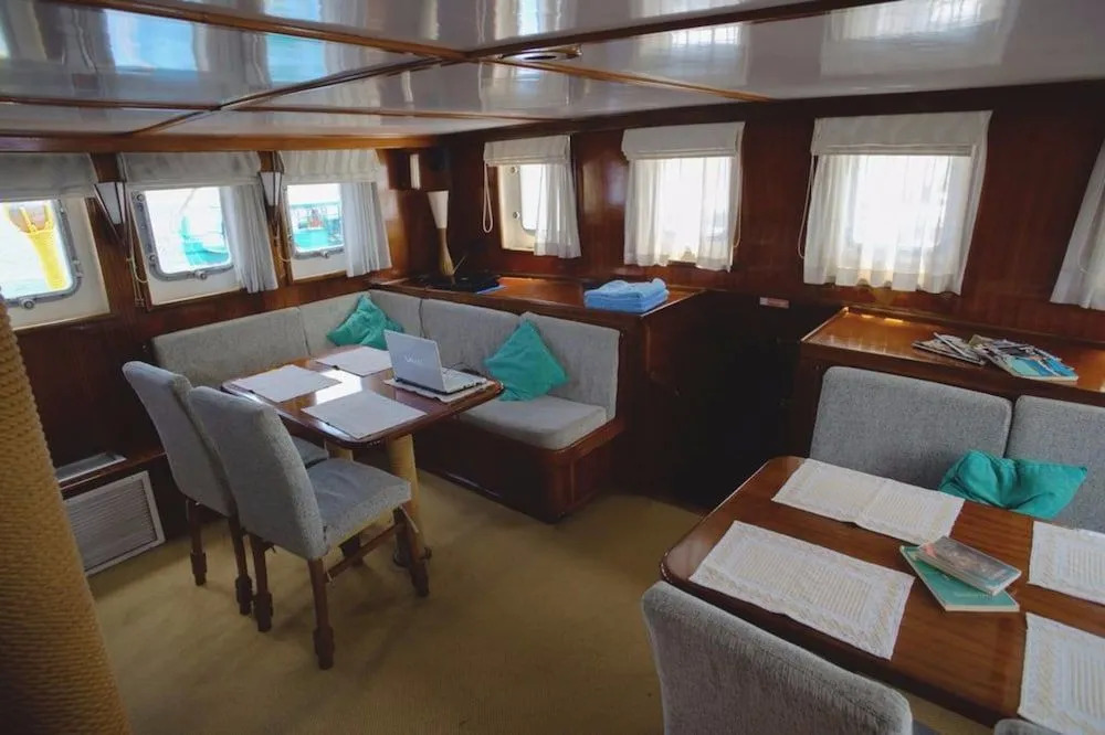 Dream Voyager Yacht