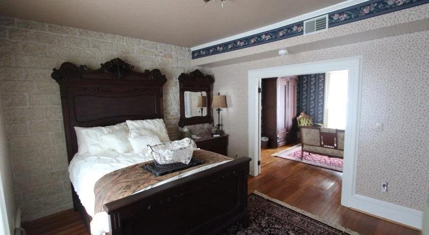 Clover Cliff Ranch Bed and Breakfast
