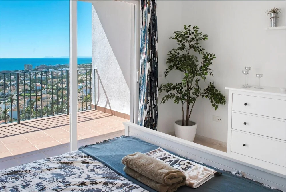 Wonderful Apartment with view Ref 99