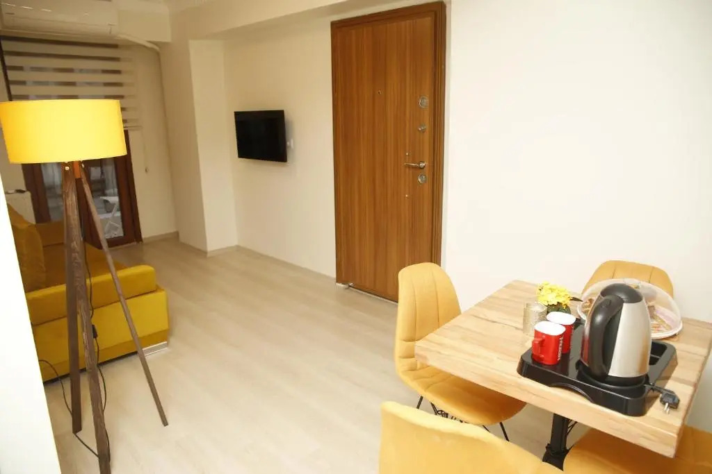 Pera Colour House