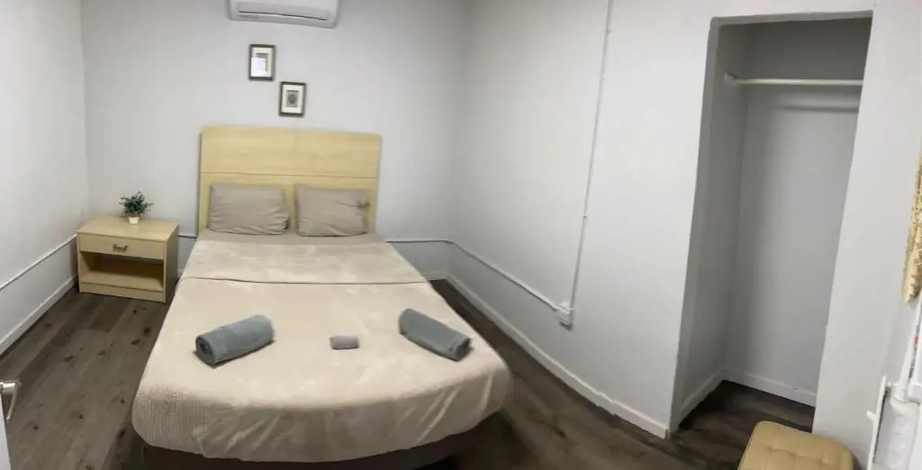 Large 9 bedroom home La Placita de Santurce By RentalsPR