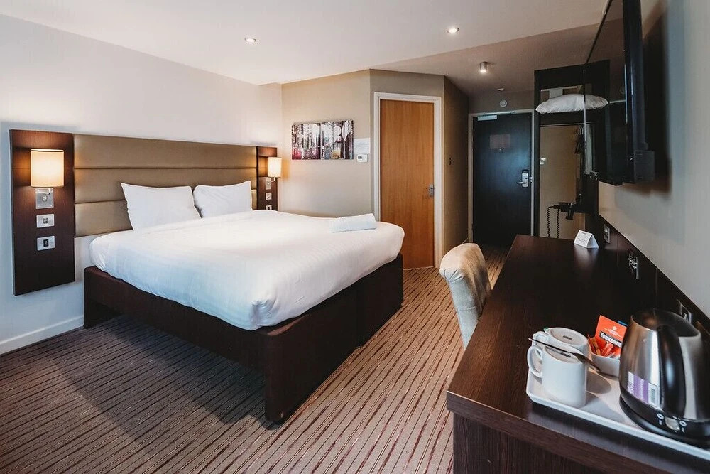 Redbridge Lodge