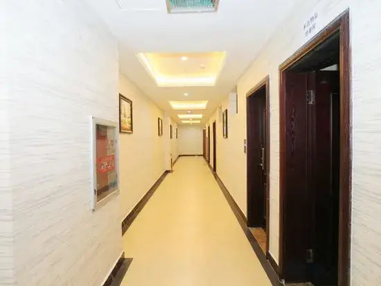 Colorful Royal Hotel (Qingzhen Time Guizhou Ancient Town)