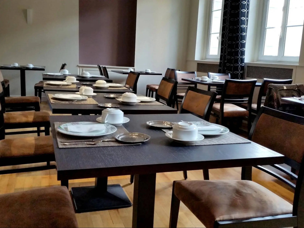Le Grand Hôtel de Mayenne - Logis hôtels restaurant