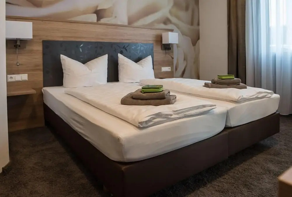 The Outlet Hotel