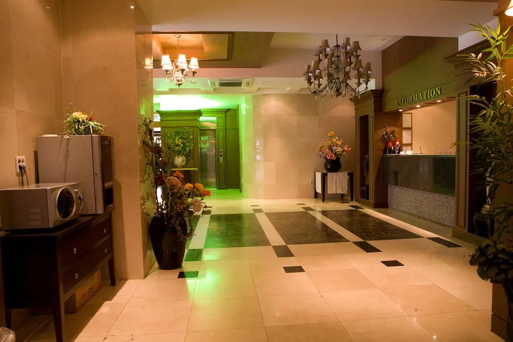 Cheonan B Hotel