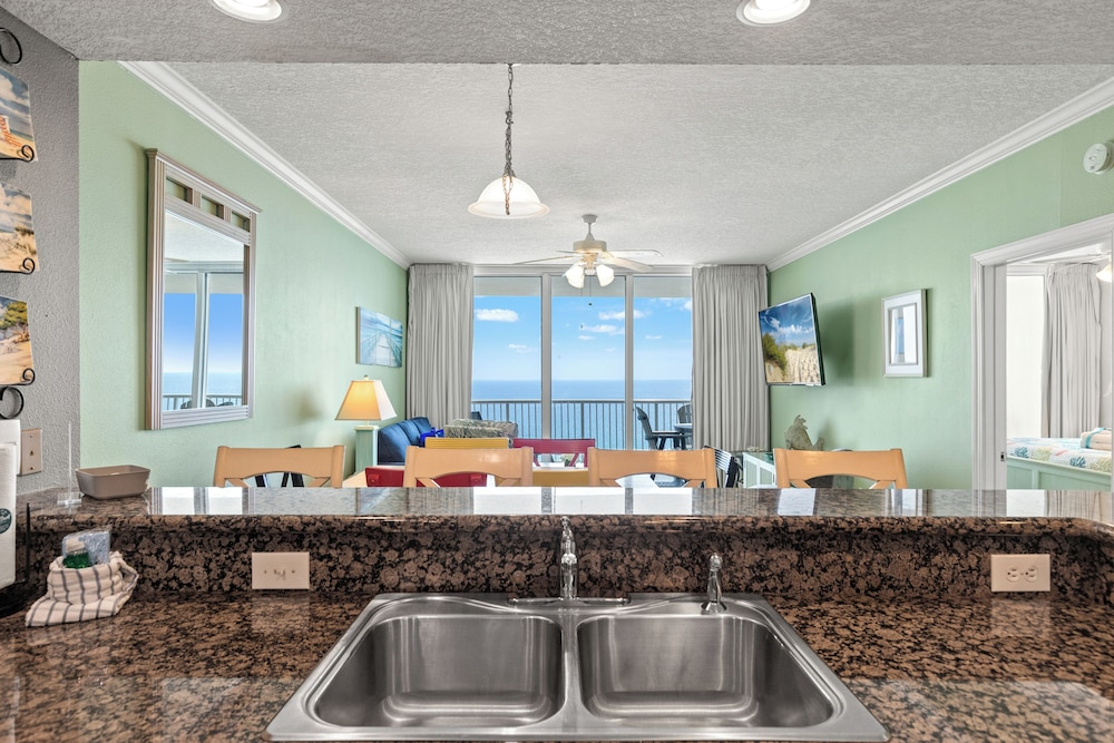 Seas the Day! Your Perfect 2BR Beachfront Escape! Sleeps 8!