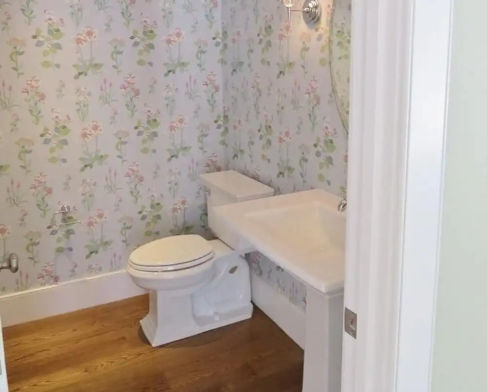 65 Moonpenny Lane - Eight Bedroom House