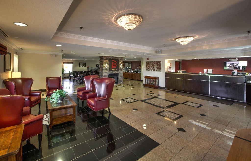 Red Roof Inn PLUS Henderson