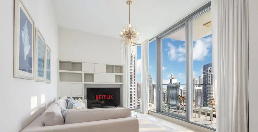 LUX Contemporary Suite Marina View 5