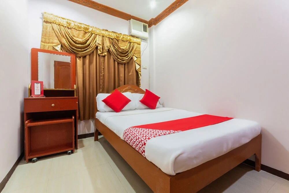 J & H Apartments by OYO Rooms