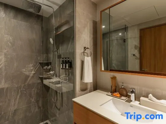 NEW!Laguna Beachside Apt: 100m2