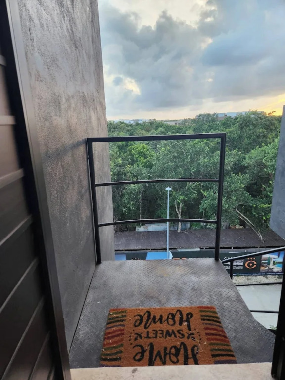 ¡bello Zen PH 2 Terraces for 4 People!