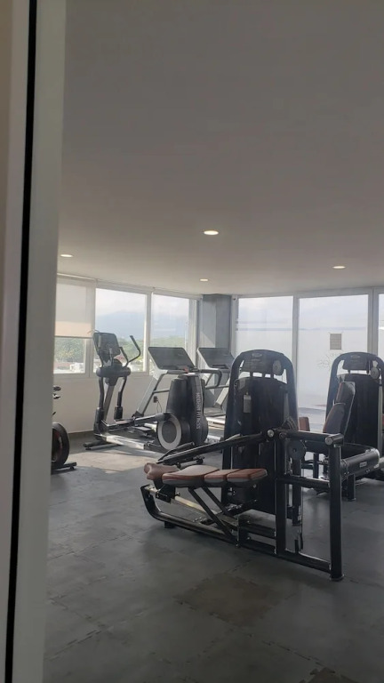 Spectacular Beach And Mountain View Condo - 5 Min From The Beach