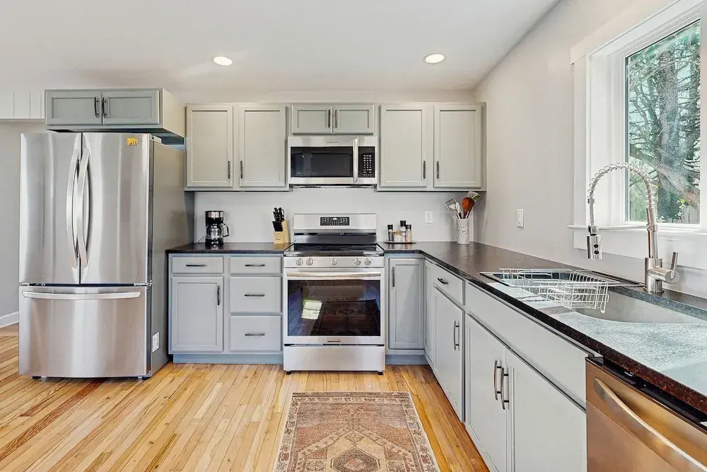 2BR House in Town w/ Laundry, Wifi, Pond