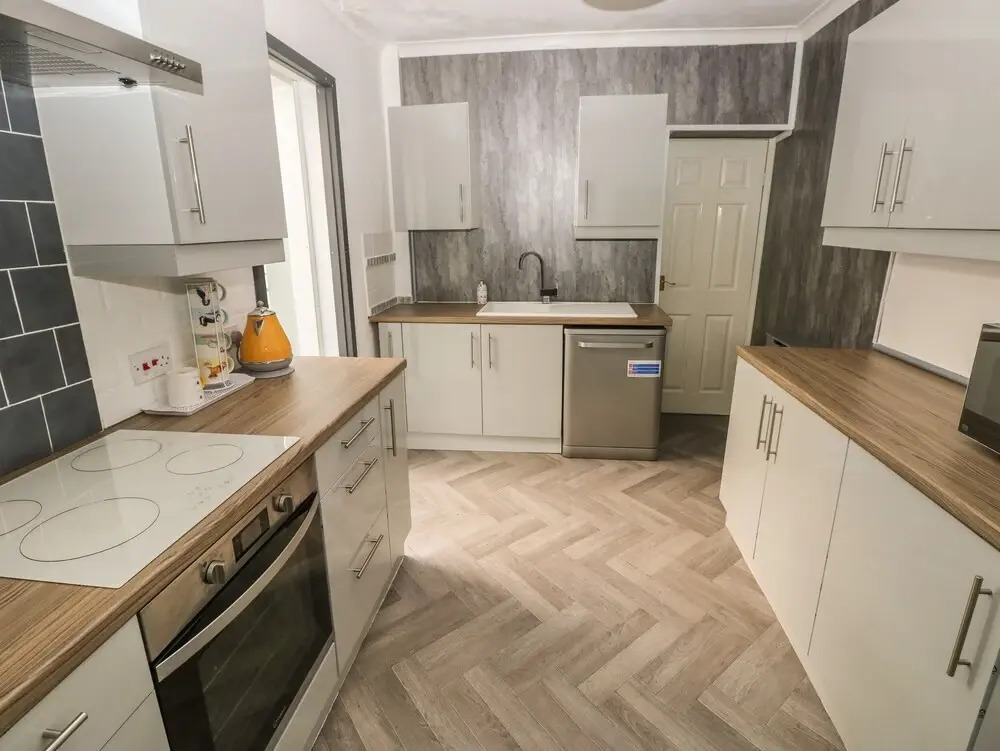 5 Pontardulais Road