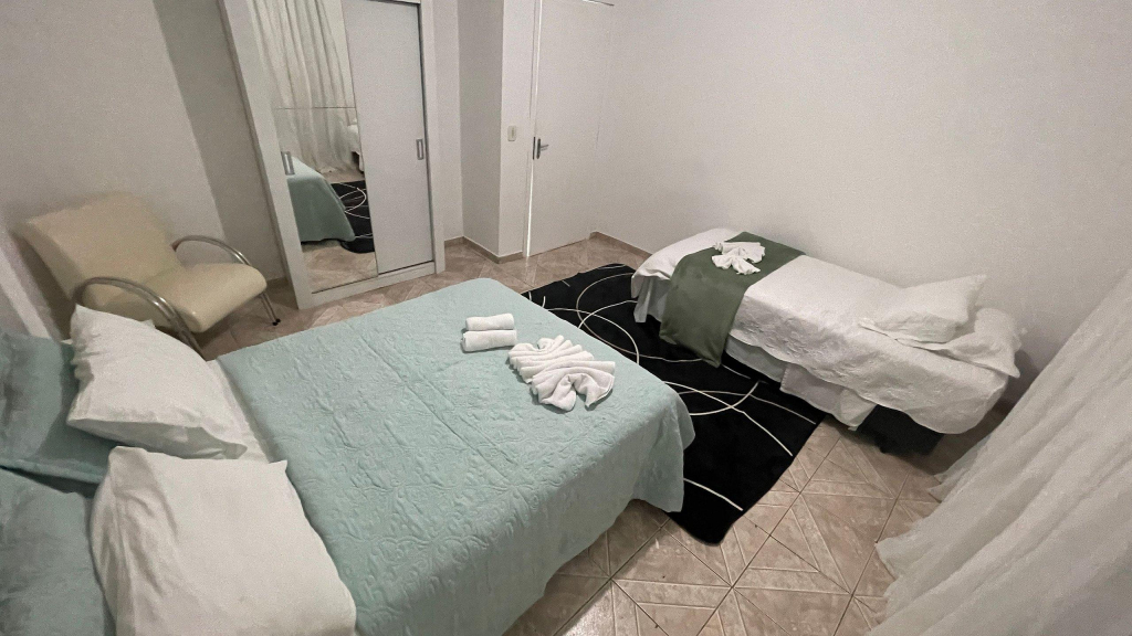 Amplo Apartamento C/ 4 Quartos, Churrasqueira E área De Lazer