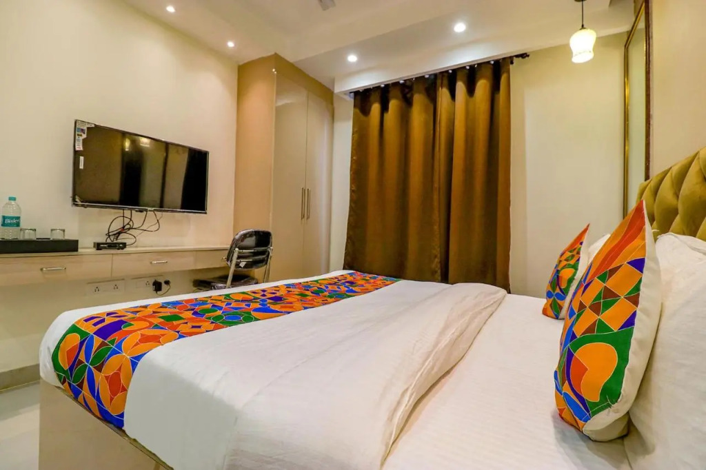 FabHotel Pitampura
