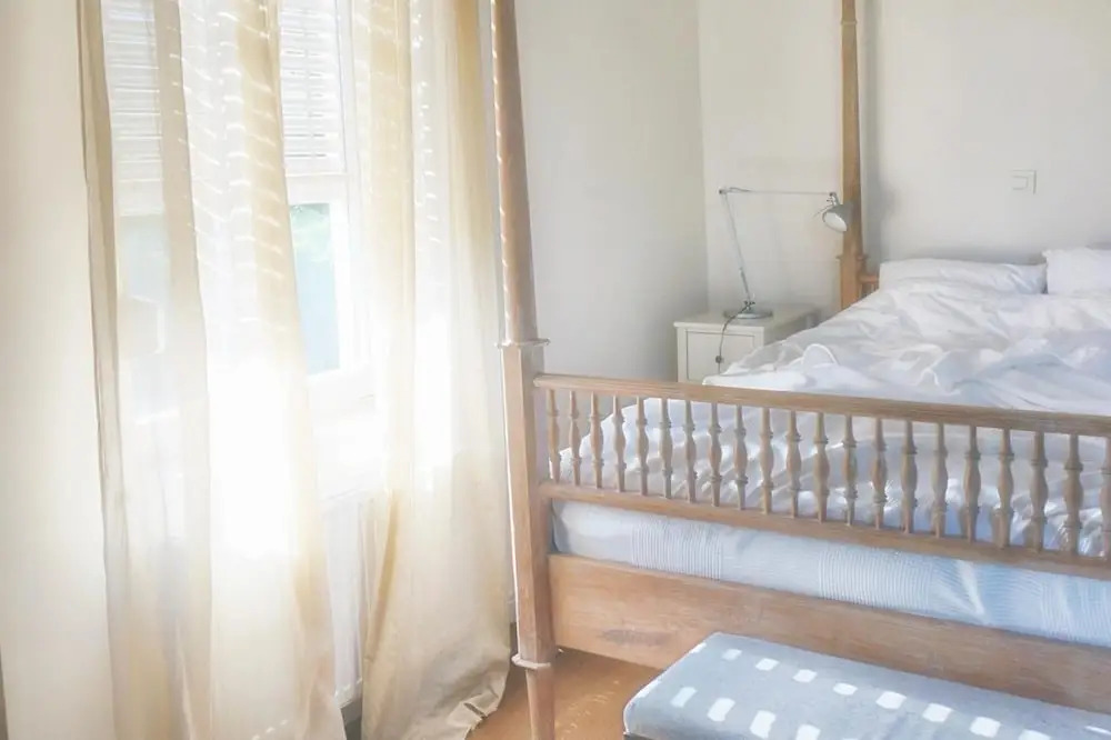 Embassy Row BnB