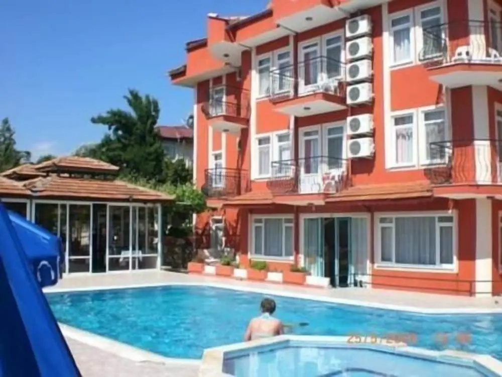 Red Rose Hotel