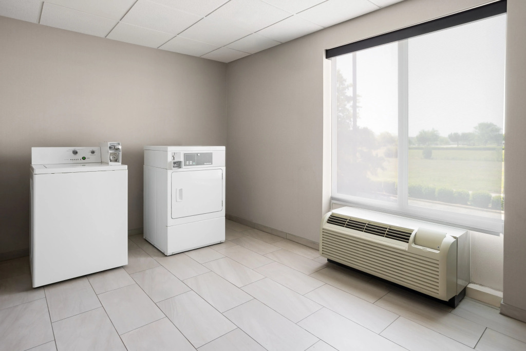 Holiday Inn Express and Suites Newberry by IHG