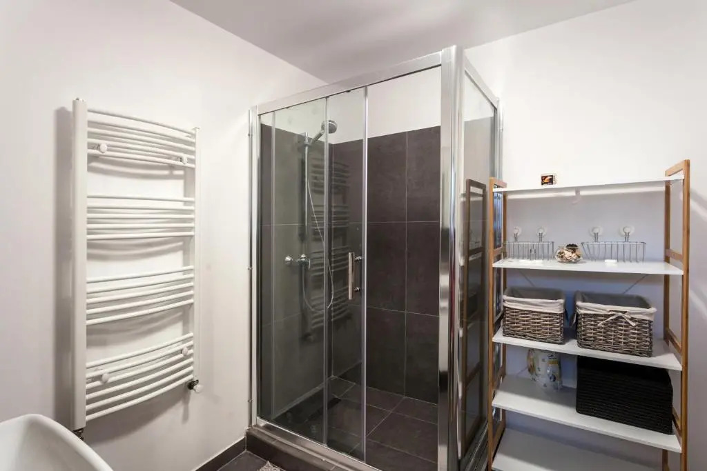 Benjamin Franklin no. 9 Suite