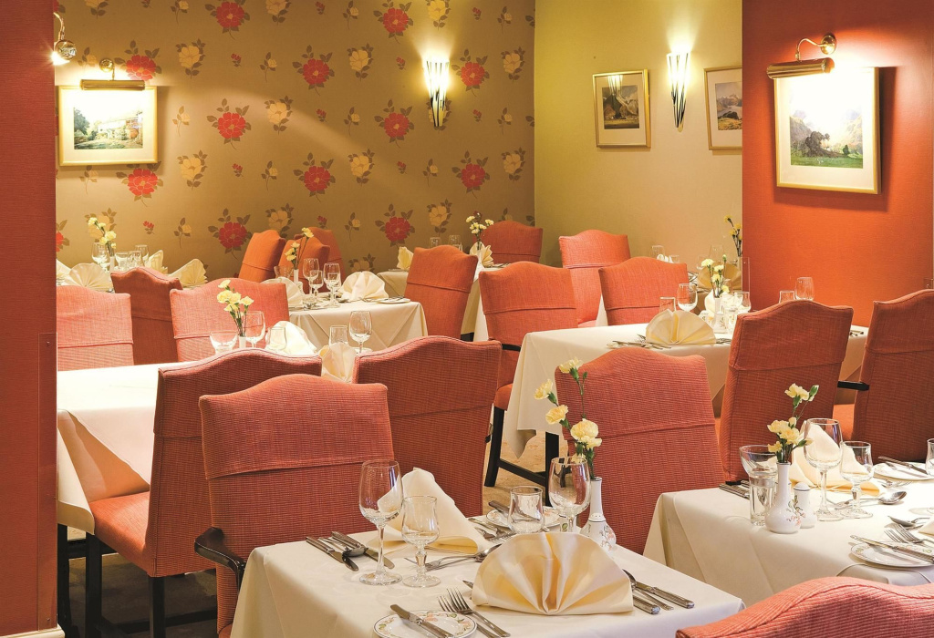 Lakes Hotel & Spa