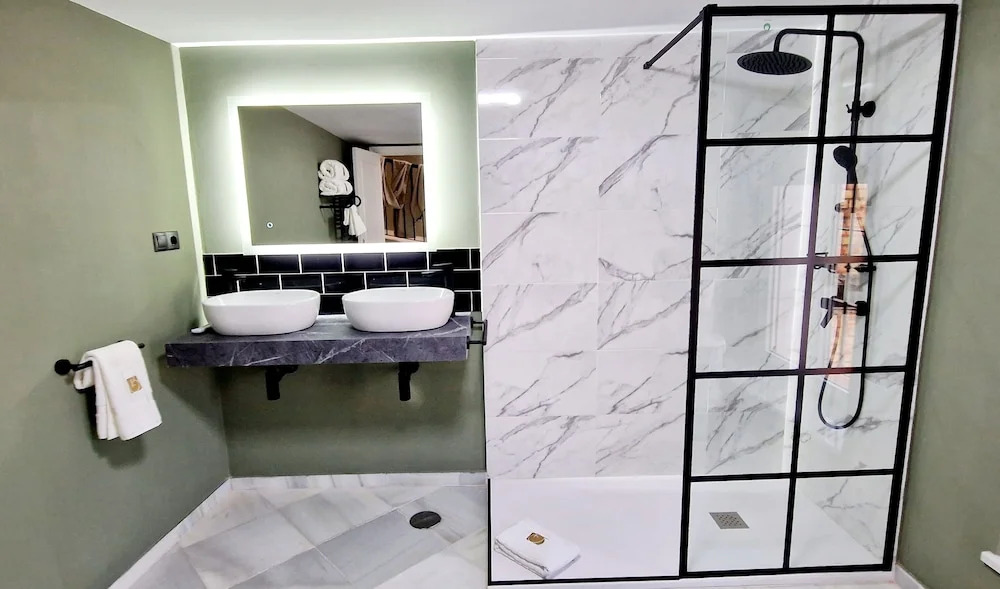 Boutique Suites