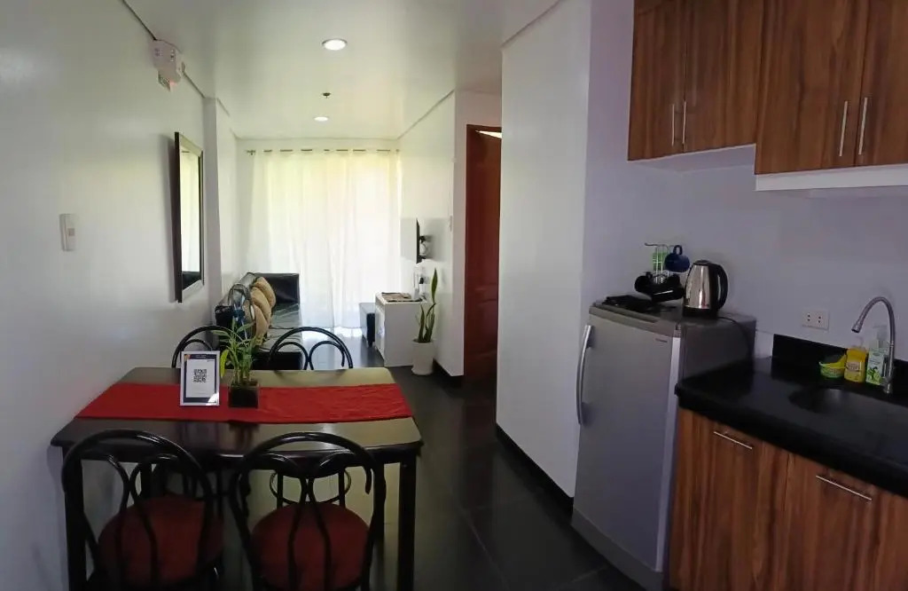 Jjcozy Condo at Central Apartment