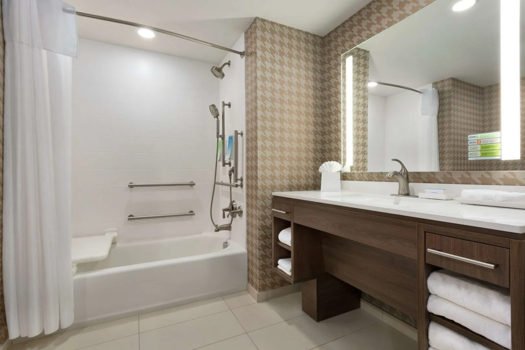 Home2 Suites By Hilton Portland Airport