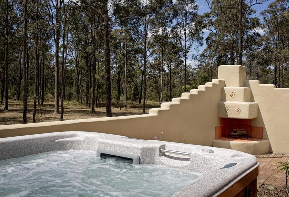 Casa La Vina Pokolbin - Romantic Villas with Outdoor Hot Tubs and Fireplaces