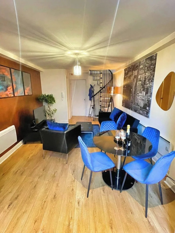 Centrally Located Loft Apartment