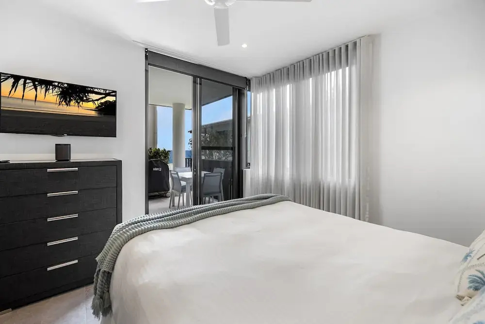 Coastal Bliss: 3-bedroom Retreat With Pool