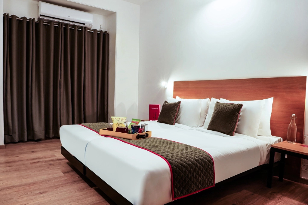 OYO Rooms Near Galleria Market