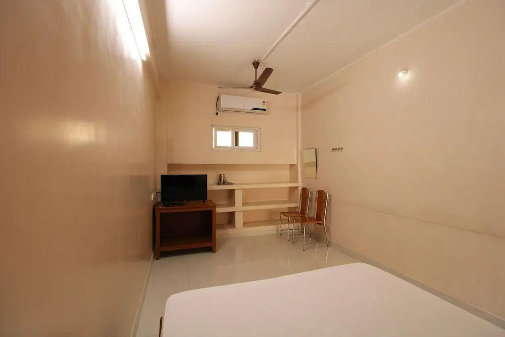 Sibi Lodge