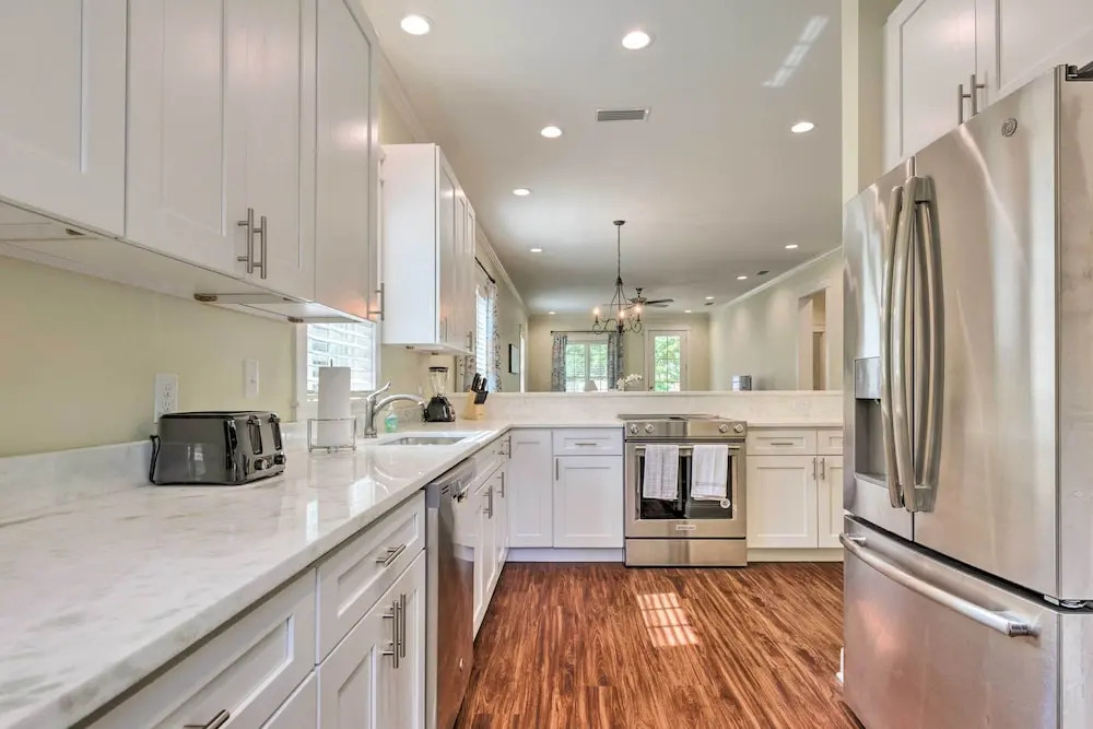 2 Mi to Dauphin St! Charming Home in Mobile