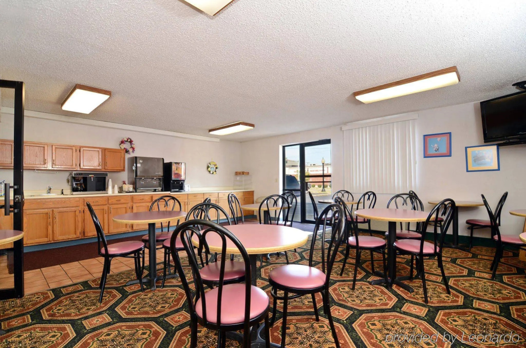 Americas Best Value Inn - Bell Tower
