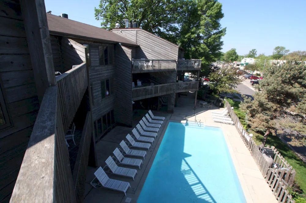 West Oaks Resort
