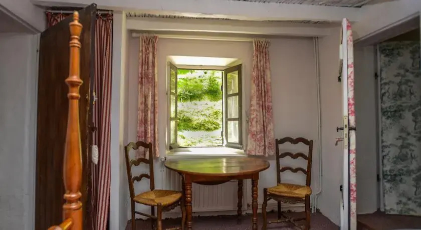 Champagne B&B