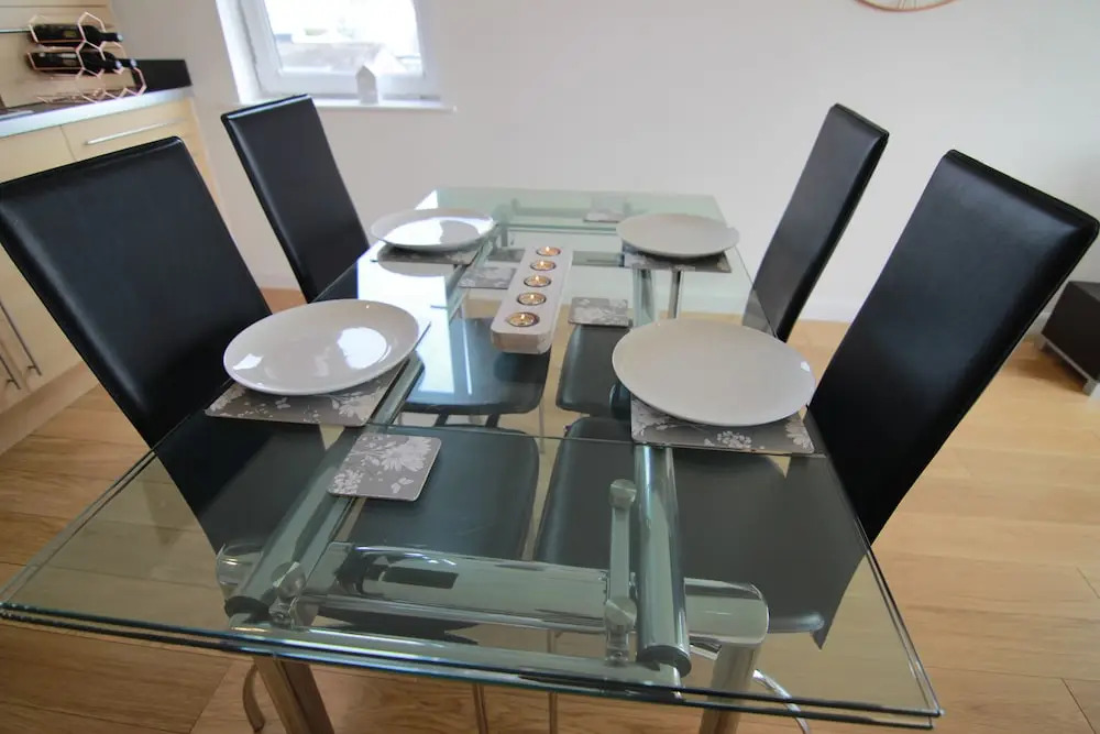 Queens Apartments - City Centre, Sea View, Free Private Parking, Luxury