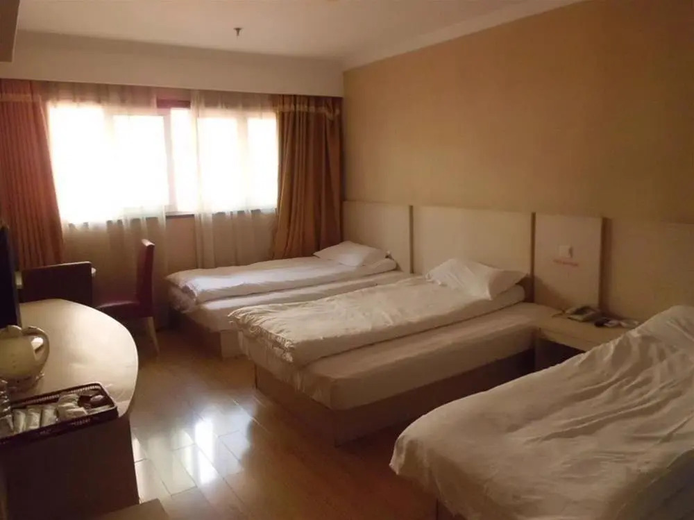 Shanghai Dock Bund Hostel