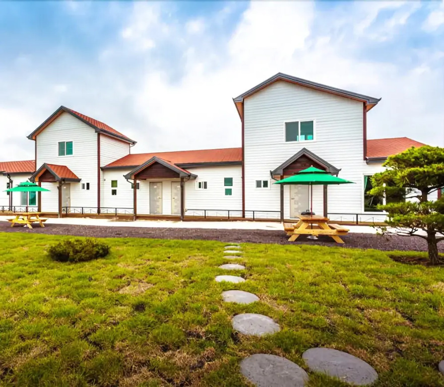 Mendorong House