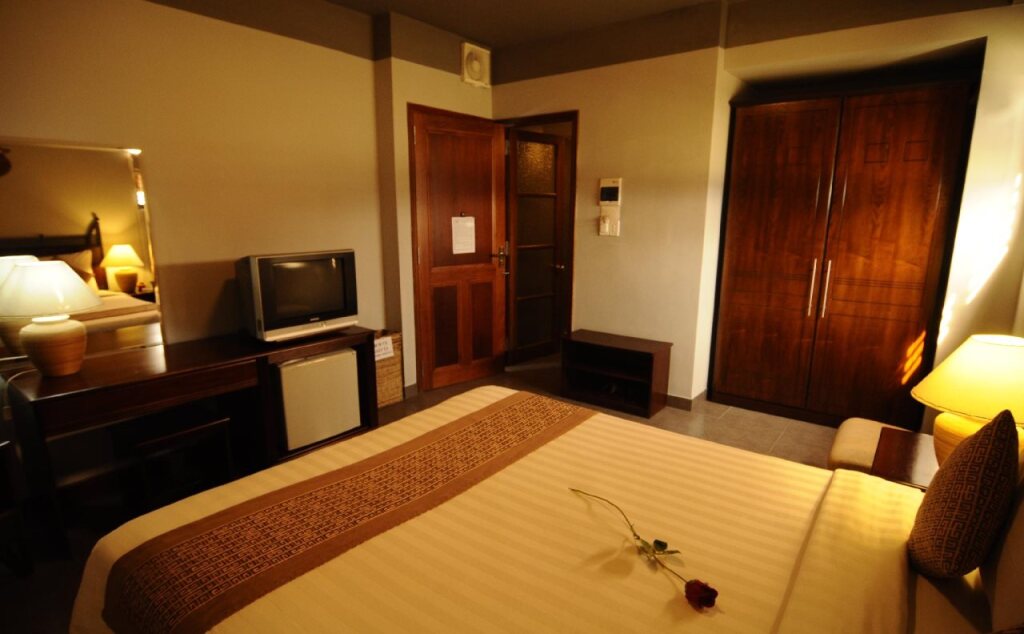 Tulip Hotel