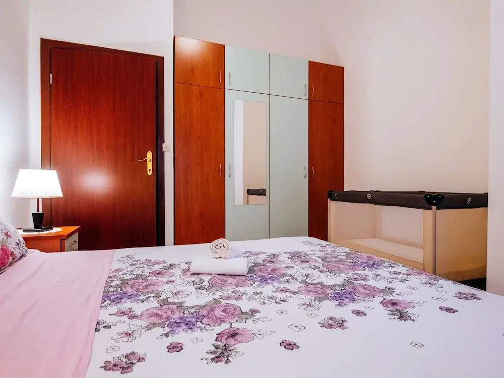 Holiday Home Jasenice near Beach & Pool