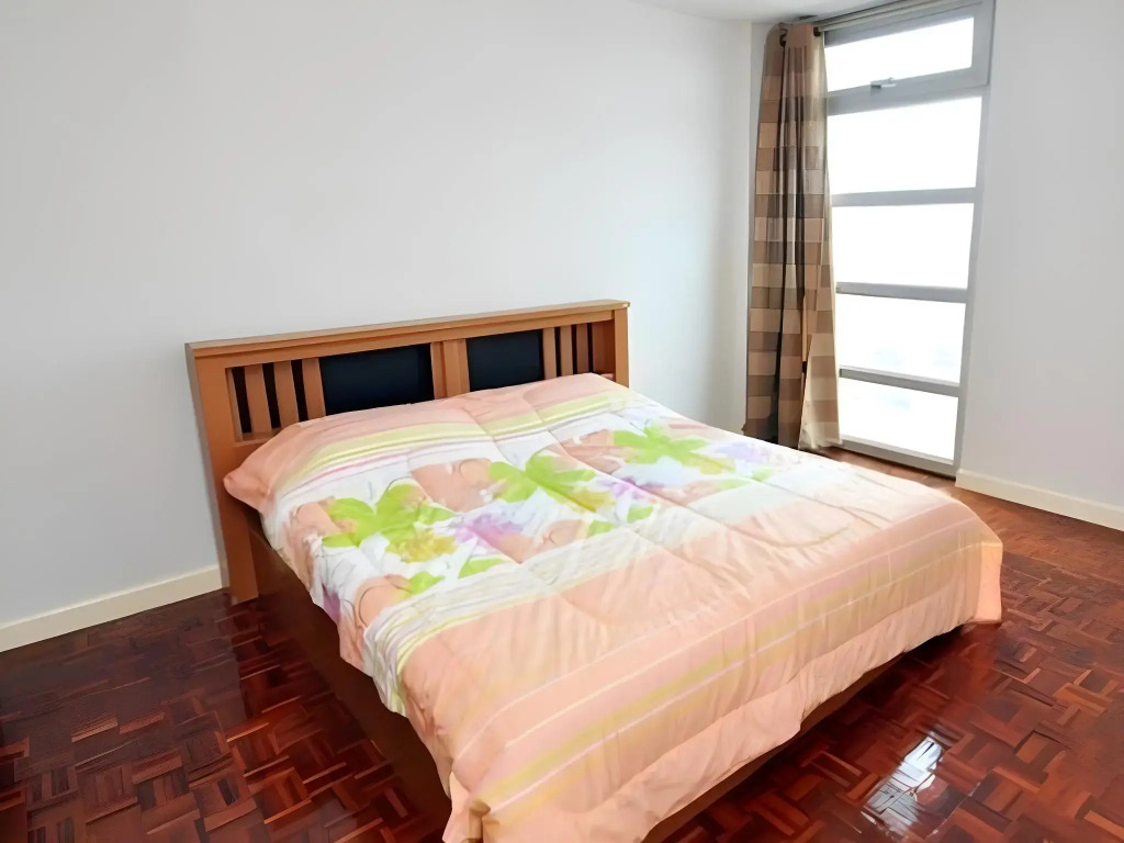 Lake View Condominium Superior