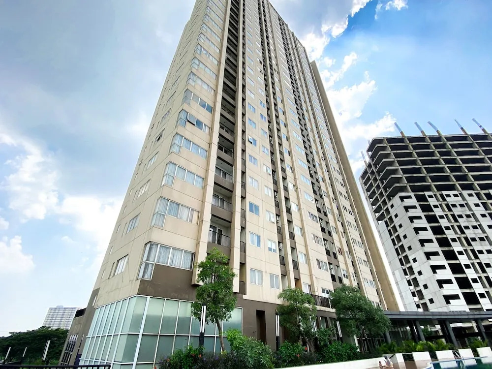 Best Deal And Comfortable 2Br Oasis Cikarang Apartment